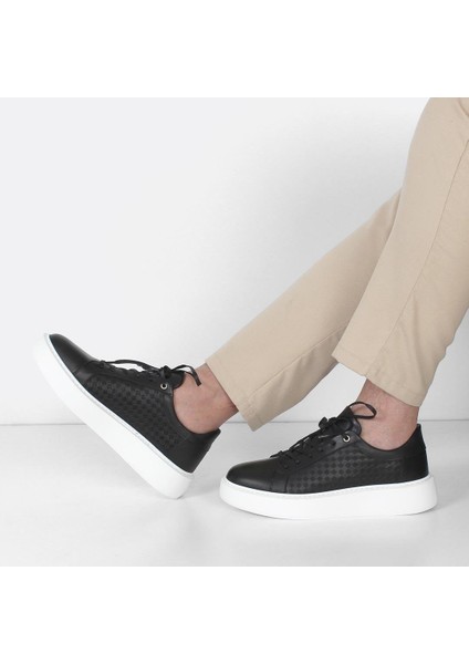 Erkek Siyah Bağcıklı Kalın Tabanlı Deri Sneaker