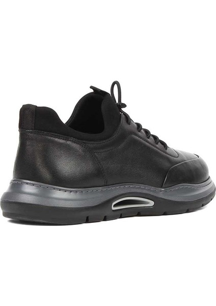 Erkek Siyah Bağcıklı Kalın Tabanlı Deri Sneaker