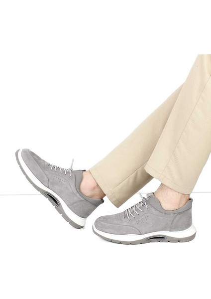 Erkek Gri Bağcıklı Kalın Tabanlı Nubuk Deri Sneaker fiyatları