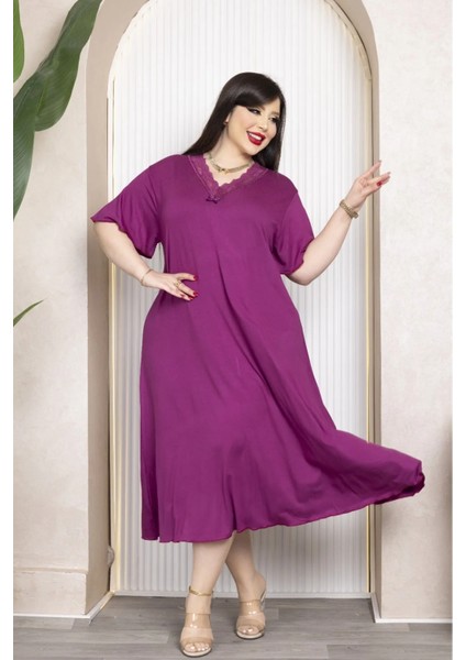 Bambu V Yaka Dantel Detaylı Eteği Kloş Elbise Büyük Beden