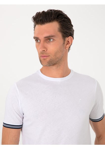 Erkek Beyaz Regular Fit %100 Pamuk Bisiklet Yaka T-shirt 50301318-VR013