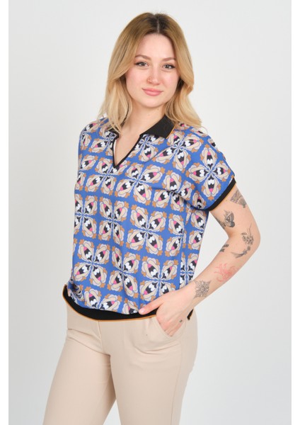 Kadın Desenli Polo Yaka Beli ve Kolları Lastikli Bluz 24E107 Mavi