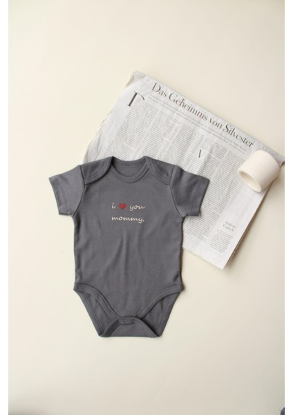 Mom Nakışlı Kısa Kollu Body