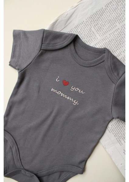 Mom Nakışlı Kısa Kollu Body fiyatları