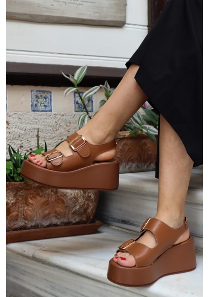 Dolgu Topuklu Tokalı Kadın Sandalet-Taba modelleri