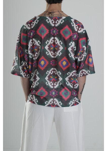 Etnik Desenli T-Shirt