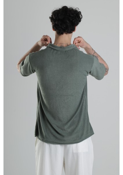 Yeşil V Yaka T-Shirt fırsatları