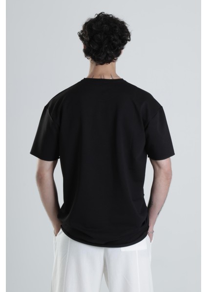 Siyah Halat Detaylı Tasarım T-Shirt indirimleri