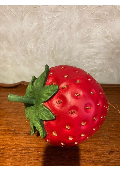 Küçük Çilek Bahçe Dekoru