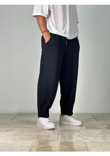 Double Paça Detaylı Siyah Pantolon