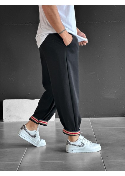 Paça Detaylı Siyah Boyfriend Pantolon indirimleri