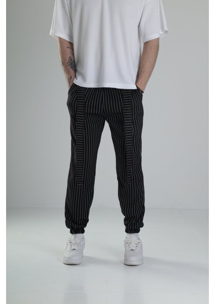 Kemer Detaylı Jogger Pantolon