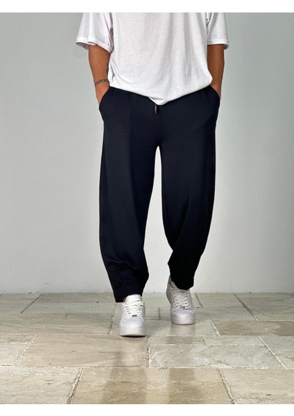 Double Paça Detaylı Siyah Pantolon