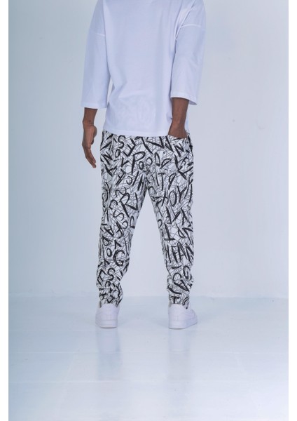 Beyaz - Siyah Grafiti Desenli Baget Pantolon CC250118 fiyatları