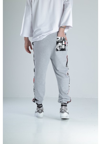 Çizgi Roman Detaylı Gri Jogger Pantolon fırsatları