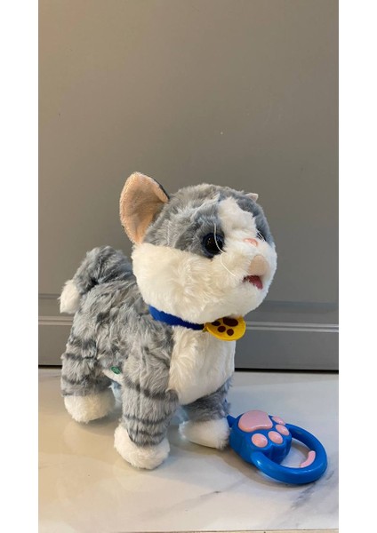 Müzikli Yürüyen Miyavlayan Yalayan Kuyruk ve Başını Sallayan Ses Kaydını Tekrarlayan Peluş Kedi