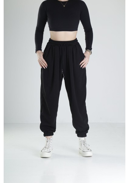 Paça Lastikli Pileli Siyah Jogger Pantolon