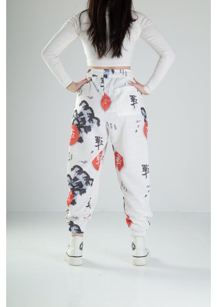 Beyaz Chinese Desenli Yarım Şalvar fırsatları