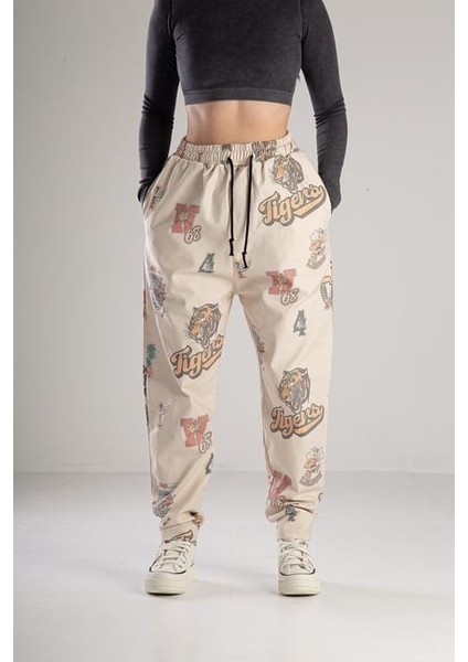 Tiger Desenli Gabardin Jogger Pantolon fiyatları