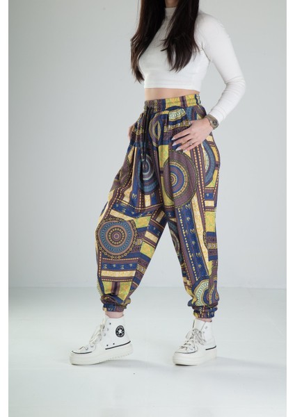 Etnik Desenli Bürümcük Kumaş Pileli Jogger fiyatları