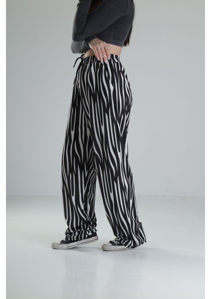 Rahat Kesim Desenli Baggy Pantolon