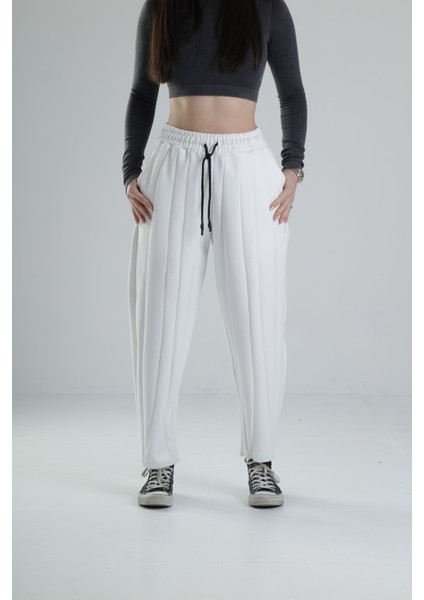 Likralı Ekru Tasarım Pantolon