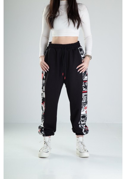Çizgi Roman Desenli Siyah Jogger