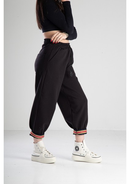 Paça Detaylı Pantolon