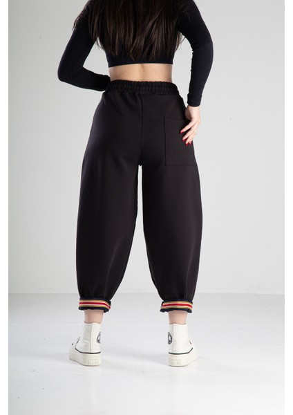 Paça Detaylı Pantolon