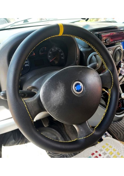 Dikişli Direksiyon Kılıfı Siyah Deri Sarı Yüzük Sarı Dikişli Fıat Doblo Için (Fotodaki Direksiyon)