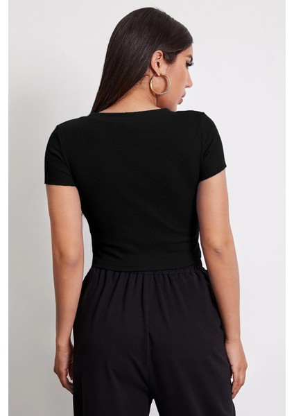 Kadın Siyah Yuvarlak Yaka Yarım Kol Crop Top Bluz