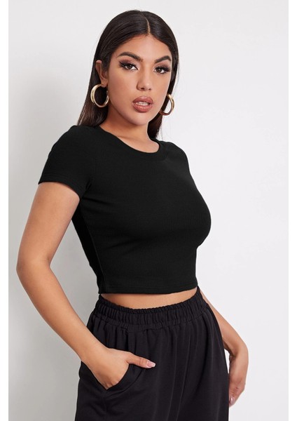 Kadın Siyah Yuvarlak Yaka Yarım Kol Crop Top Bluz