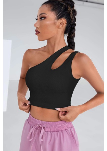 Kadın Siyah Tek Omuz Cut Out Detaylı Crop Top Bluz
