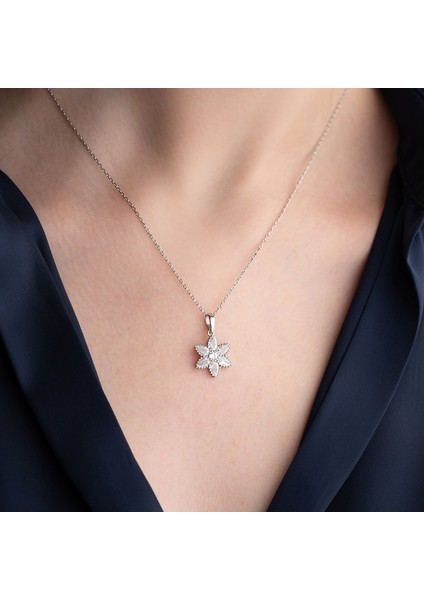 925 Ayar Gümüş Damla Taşlı Çiçek Kolye indirimleri