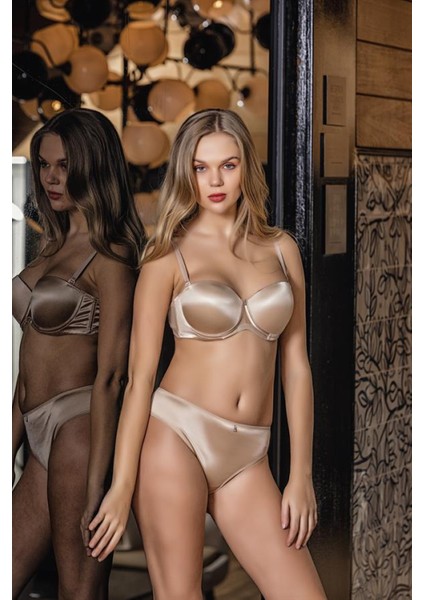 Strpaplez Desteksiz Sütyen ve Slip Külot Takım Ten (BRF31601)