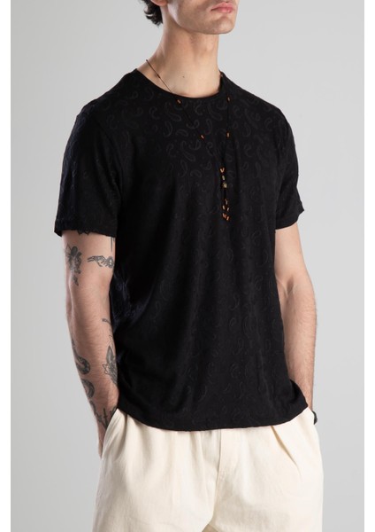 Jakarlı Siyah Örme T-Shirt
