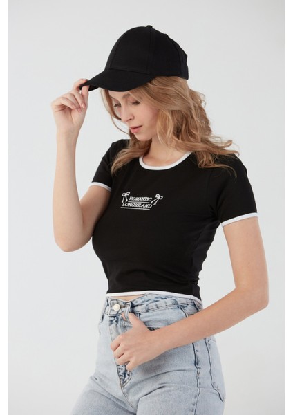 Romantic Longisland Nakışlı Crop Tişört