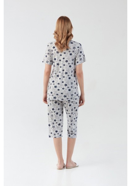 Büyük Yıldız Desenli Kısa Kol Kapri Pijama Takımı fırsatları