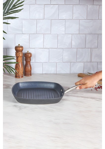 Biodiamond Pro Indüksiyon Tabanlı Grill Tava 28 cm 2,3 Lt