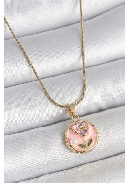 316L Çelik Gold Renk Zincir Pembe Minimal Çiçek Işlemeli Inci Detay Portre Model Kadın Kolye