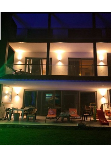 Enjeksiyon Döküm Günışığı Ledli Çift Yönlü Oval Dış Mekan Aplik Siyah Renk Kasa