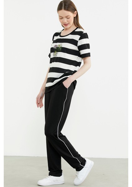 Rahat Kalıp Çizgili Pantolon Takım - Siyah indirimleri
