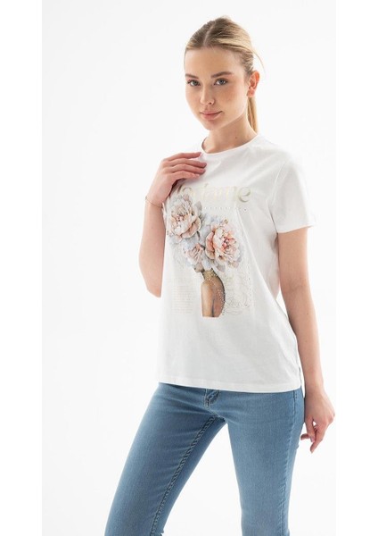 Çiçek Baskılı Beyaz Kadın T-Shirt 0085-2Y5 modelleri