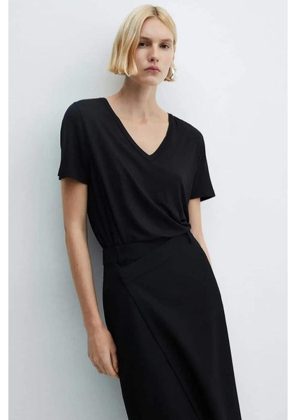 V Yaka Kısa Kollu Siyah Kadın Bluz 0021-2Y5