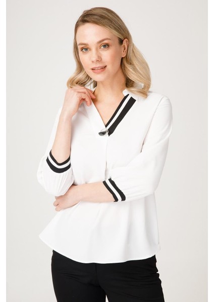 Gömlek Yaka Yarım Kollu Ekru Kadın Bluz 1025-2K5 fiyatları