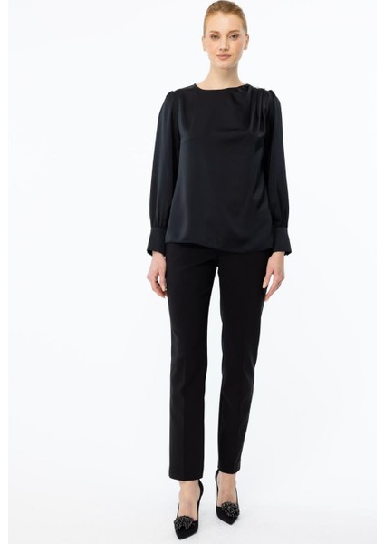 Omzu Incili Saten Siyah Kadın Bluz 2061-2K5 modelleri
