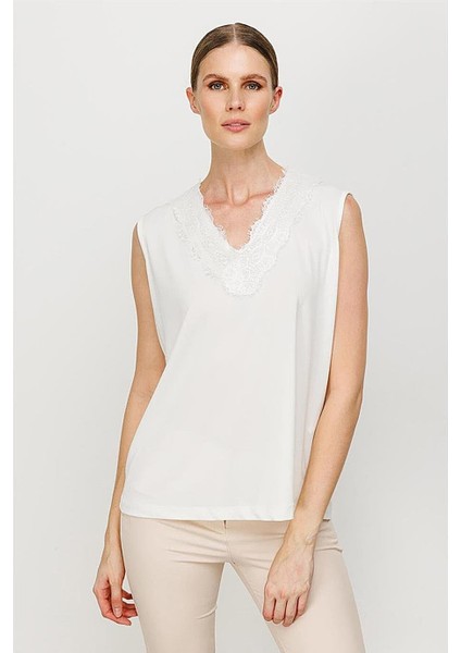 Yakası Tül Detaylı Siyah Kadın Bluz 30174-2Y5