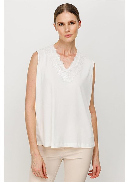 Yakası Tül Detaylı Siyah Kadın Bluz 30174-2Y5 indirimleri