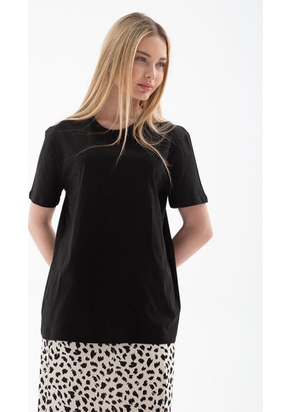 Kısa Kollu Sıfır Yaka Siyah Kadın T-Shirt 0131-2Y5 fırsatları