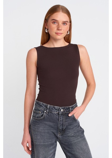 Bisiklet Yaka Kolsuz Kahve Kadın Bluz 20868-2Y5